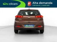 Usado Hyundai i20 84 CV (61 kW) 2016 Marrón Utilitario