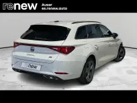 Usado Seat Leon FR 110 CV (80 kW) 2023 Blanco Berlina