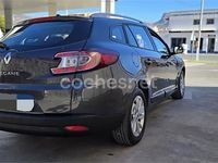 Usado Renault Mégane GrandTour Dynamique 130 CV (95 kW) 2012 Gris / plata Familiar