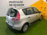 Usado Renault Scénic III 85 CV (62 kW) 2010 Gris / plata Monovolumen