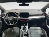Usado Seat Arona FR 150 CV (110 kW) 2023 Gris plata SUV