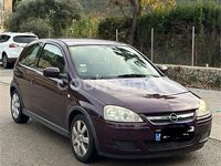 Usado Opel Corsa 80 CV (58 kW) 2005 Granate Berlina