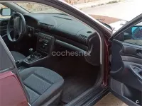 Usado Audi A4 90 CV (66 kW) 1996 Granate Berlina