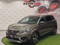 Usado Peugeot 5008 Active 130 CV (95 kW) 2019 Verde SUV