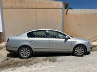 Usado VW Passat Edition 110 CV (80 kW) 2009 Gris / plata Berlina