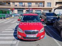 Usado Skoda Fabia Style 90 CV (66 kW) 2011 Rojo Berlina