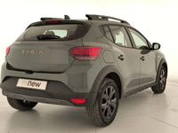 Usado Dacia Sandero Extreme 100 CV (73 kW) 2025 Verde Berlina