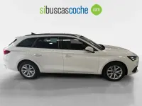 Usado Seat Leon Reference 115 CV (84 kW) 2022 Beige