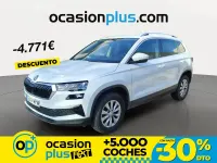 Usado Skoda Karoq Selection 115 CV (84 kW) 2024 Blanco SUV