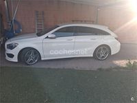 Usado Mercedes CLA220 Shooting Brake AMG line 177 CV (130 kW) 2017 Blanco Familiar
