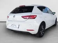 Usado Seat Leon Style 110 CV (80 kW) 2018 Blanco