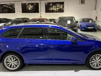 Usado Seat Leon Style 115 CV (84 kW) 2020 Azul Familiar