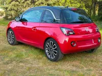 Usado Opel Adam Slam 116 CV (85 kW) 2018 Rojo Utilitario