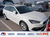 Usado Seat Leon Style 115 CV (84 kW) 2021 Blanco Familiar