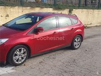 Usado Ford Focus Trend 115 CV (84 kW) 2011 Granate Berlina