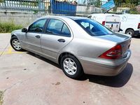 Usado Mercedes C180 Classic 143 CV (105 kW) 2003 Gris / plata Berlina