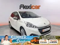 Usado Peugeot 208 Style 75 CV (55 kW) 2017 Blanco Utilitario
