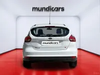 Usado Ford Focus Trend 120 HP (88 kW) 2016 Branco Sedan