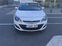 Usado Opel Astra Excellence 136 CV (100 kW) 2015 Blanco Berlina