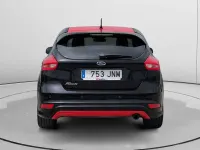 Usado Ford Focus 182 CV (133 kW) 2016 Negro Utilitario
