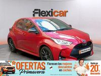 Usado Toyota Yaris Hybrid Style 116 CV (85 kW) 2022 Rojo