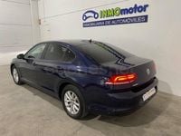 Usado VW Passat Advance 150 CV (110 kW) 2017 Azul Berlina