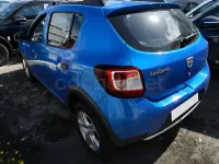 Usado Dacia Sandero Stepway 90 CV (66 kW) 2015 Azul Berlina