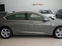 Usado Opel Insignia Excellence 136 CV (100 kW) 2018 Gris Berlina