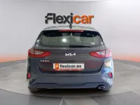 Usado Kia Ceed 136 CV (100 kW) 2023 Gris Utilitario