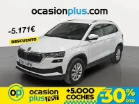 Usado Skoda Karoq Selection 115 CV (84 kW) 2024 Blanco SUV
