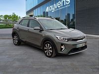 Usado Kia Stonic 120 CV (88 kW) 2022 Verde SUV