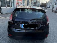 Usado Ford Fiesta Trend 75 CV (55 kW) 2014 Negro Utilitario