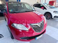 Usado Lancia Ypsilon Gold 69 CV (50 kW) 2014 Rojo Utilitario