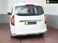 Usado Renault Kangoo Edition One 95 CV (69 kW) 2021 Blanco Monovolumen