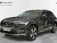 Usado Volvo XC60 Plus 350 CV (257 kW) 2023 Gris / plata SUV