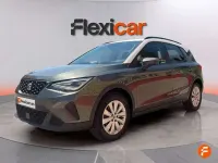 Usado Seat Arona FR 110 CV (80 kW) 2023 Gris SUV