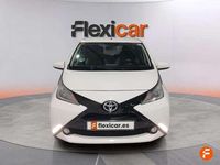 Usado Toyota Aygo X-play 72 CV (52 kW) 2017 Blanco Utilitario