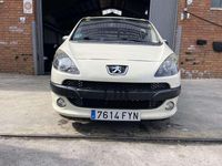 Usado Peugeot 1007 Sport 75 CV (55 kW) 2008 Beige Monovolumen