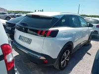 Usado Peugeot 3008 Allure 131 CV (96 kW) 2020 Blanco SUV