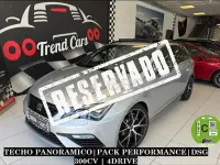 Usado Seat Leon 4Drive 300 CV (220 kW) 2020 Gris / plata Familiar