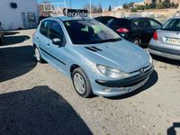 Usado Peugeot 206 70 CV (51 kW) 2003 Gris / plata Berlina