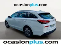 Usado Hyundai i30 140 CV (102 kW) 2018 Blanco Familiar