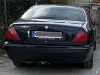 Usado Lancia Lybra 140 CV (102 kW) 2001 Azul Berlina