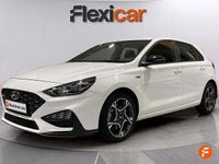 Usado Hyundai i30 N Line 120 CV (88 kW) 2022 Blanco Berlina