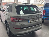 Usado Skoda Kodiaq SportLine 150 CV (110 kW) 2021 Gris / plata SUV