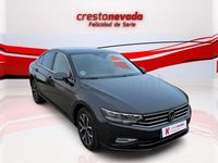 Usado VW Passat Executive 150 CV (110 kW) 2021 Gris / plata Berlina