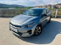 Usado Kia XCeed 120 CV (88 kW) 2022 Gris / plata SUV