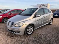 Usado Mercedes B200 140 CV (102 kW) 2005 Gris / plata Monovolumen