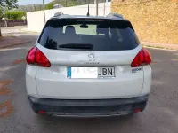 Usado Peugeot 2008 Allure 115 CV (84 kW) 2014 Blanco SUV