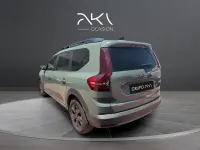 Usado Dacia Jogger Extreme 140 CV (102 kW) 2024 Verde Monovolumen